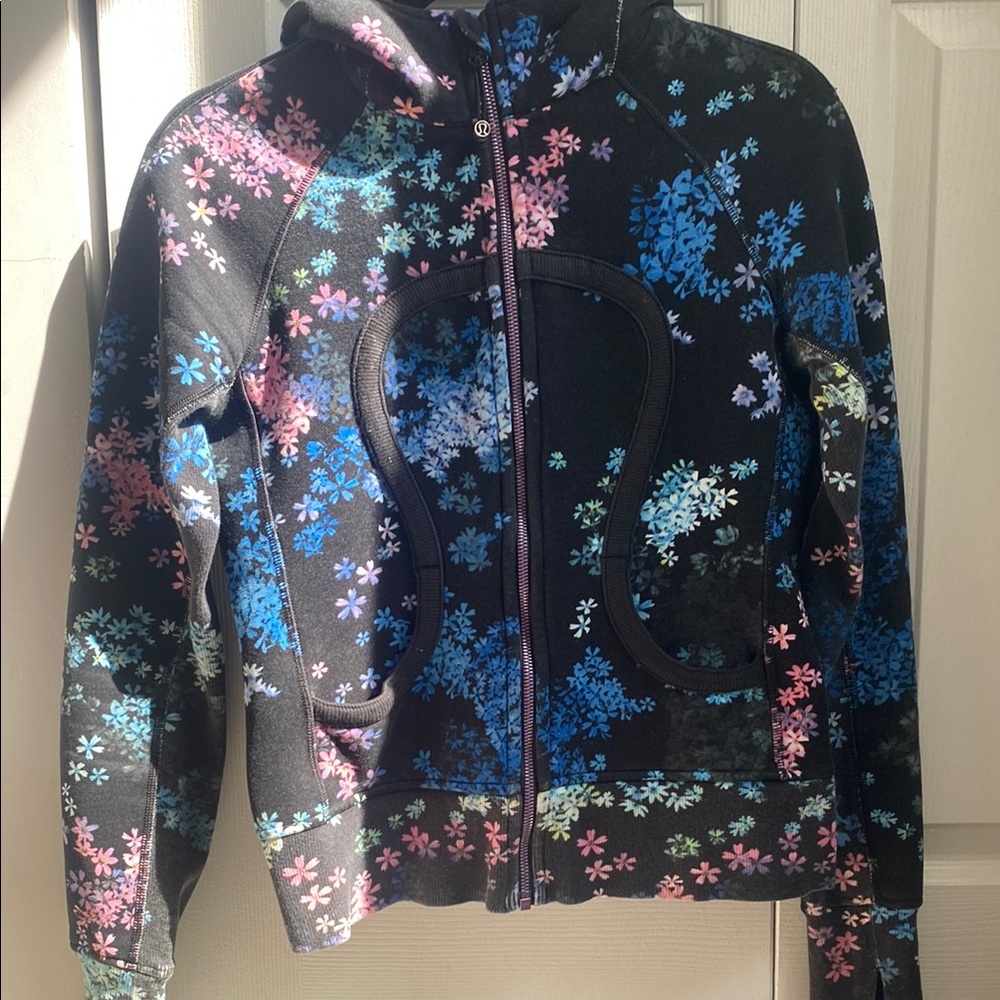 Lululemon Floral Women's Hoodie Sweater - Black and Blue